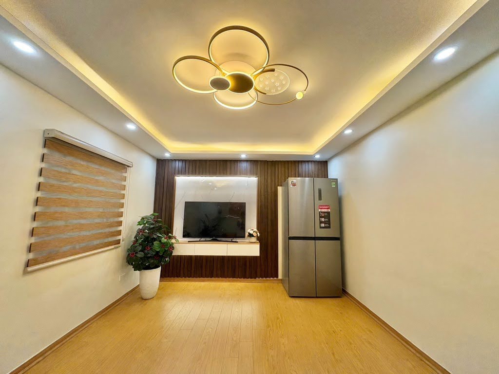 BÁN NHÀ TT TẦNG 4, 90M2, PH.PHẠM NGỌC THẠCH, ĐỐNG ĐA - GIÁ 4 TỶ X - SỔ ĐỎ CHÍNH CHỦ - Ảnh 1